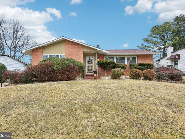 8236 Scotts Level Rd, Pikesville, MD 21208