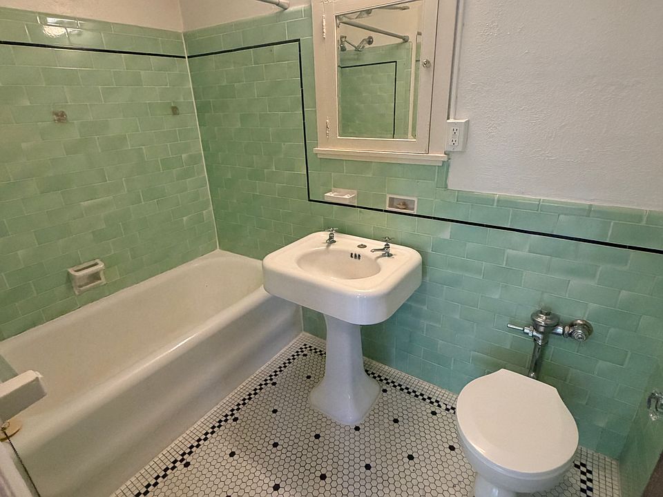 1st image of 1275 N Washington St APT 2