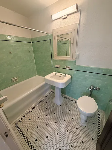 1275 N Washington St Photo 1 1275 N Washington St Photo 1