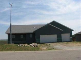 2103 11th St SE, Pine Island, MN 55963