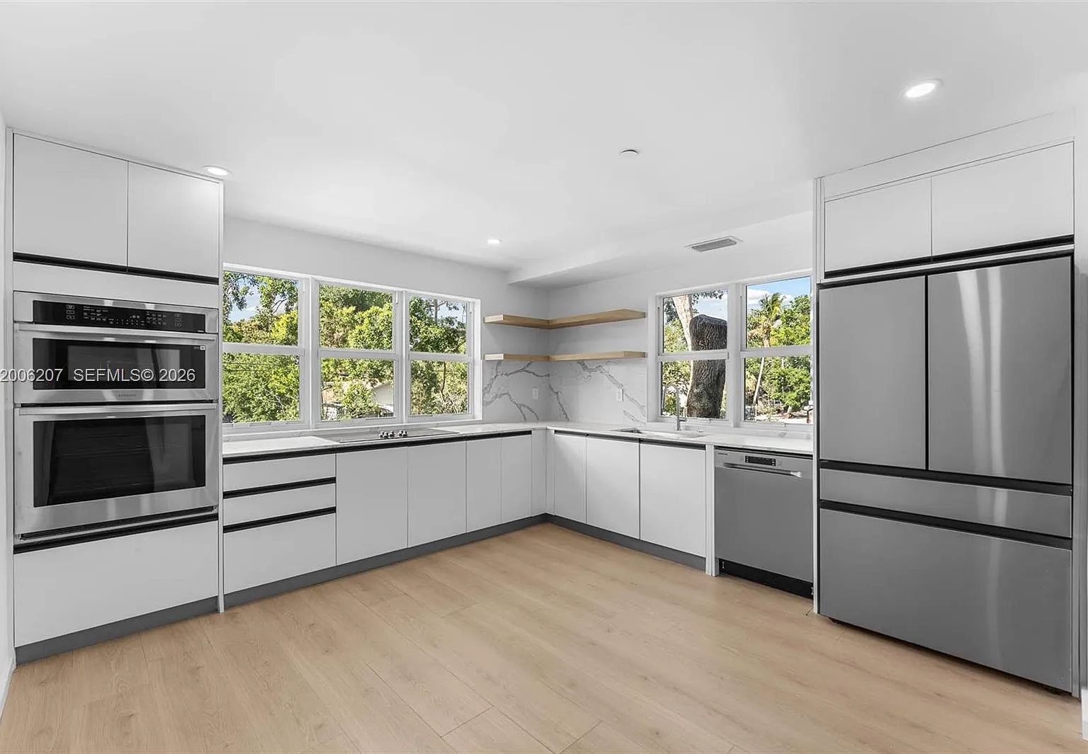 Everglade Land Sales Co — Photo 4