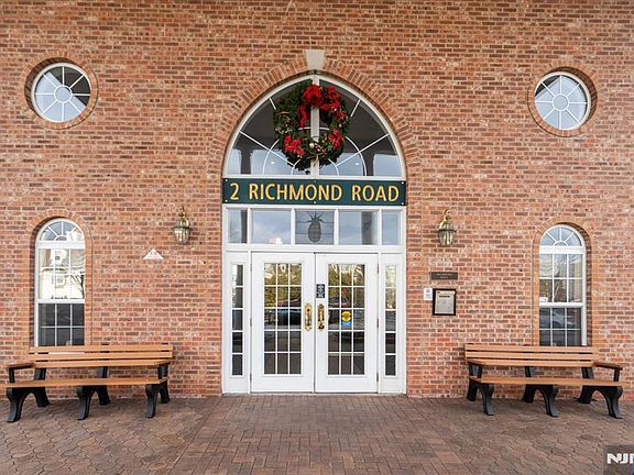 4th image of 2 Richmond Road