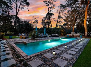 24 Scarborough Head Rd, Hilton Head Island, SC 29928