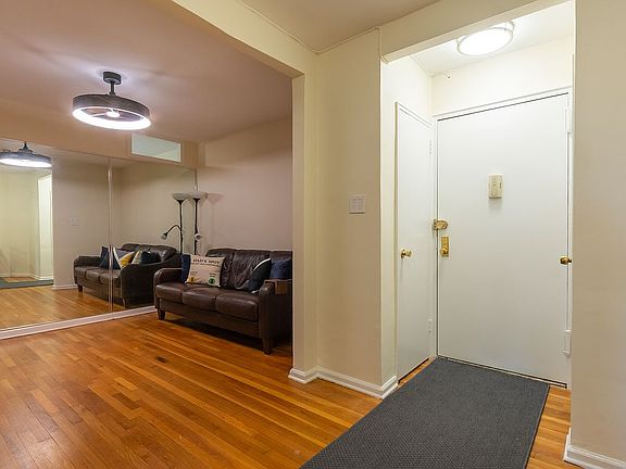2nd image of 345 Webster Ave APT 5T