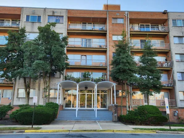 401 N Armistead St APT 307, Alexandria, VA 22312