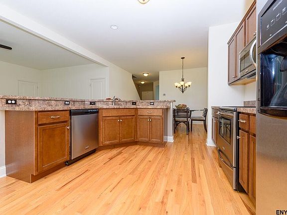 3rd image of 9 Milltowne Dr