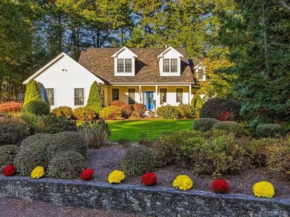 47 Katherines Way, Raynham, MA 02767