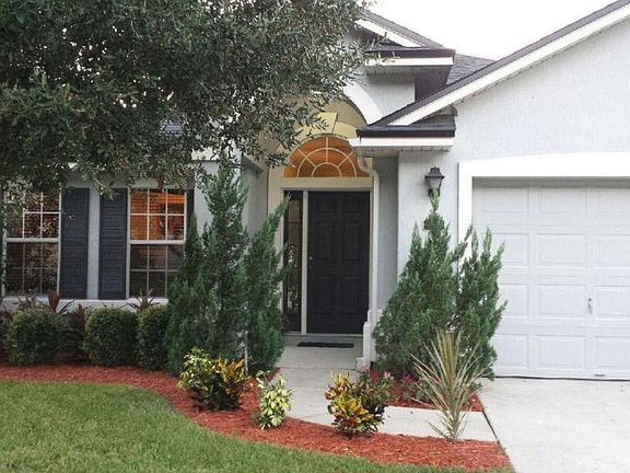 3rd image of 209 Candlebark Dr