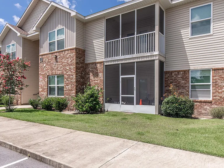 Crosswinds Apartments — Photo 3