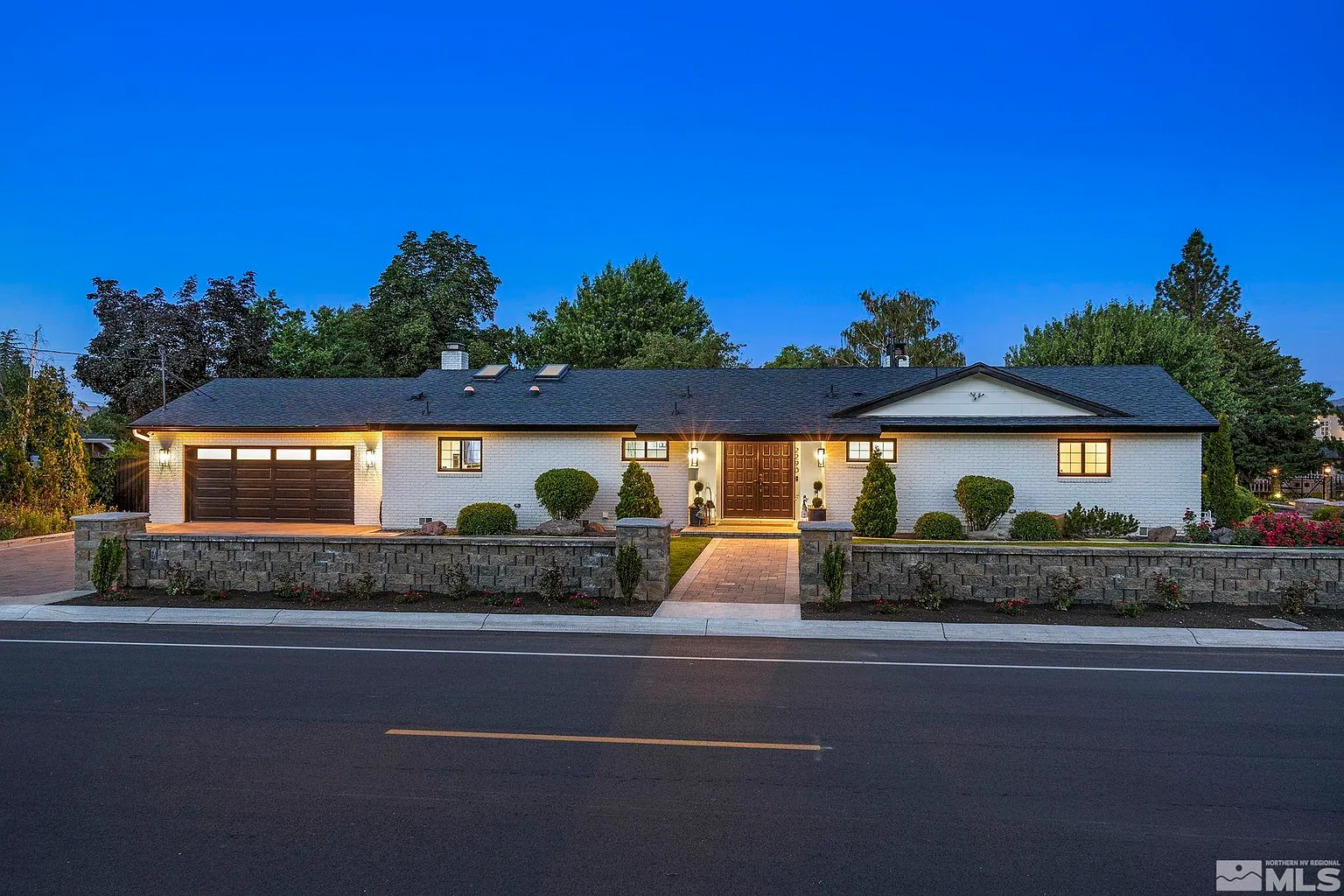 2290 Watt St photo 1