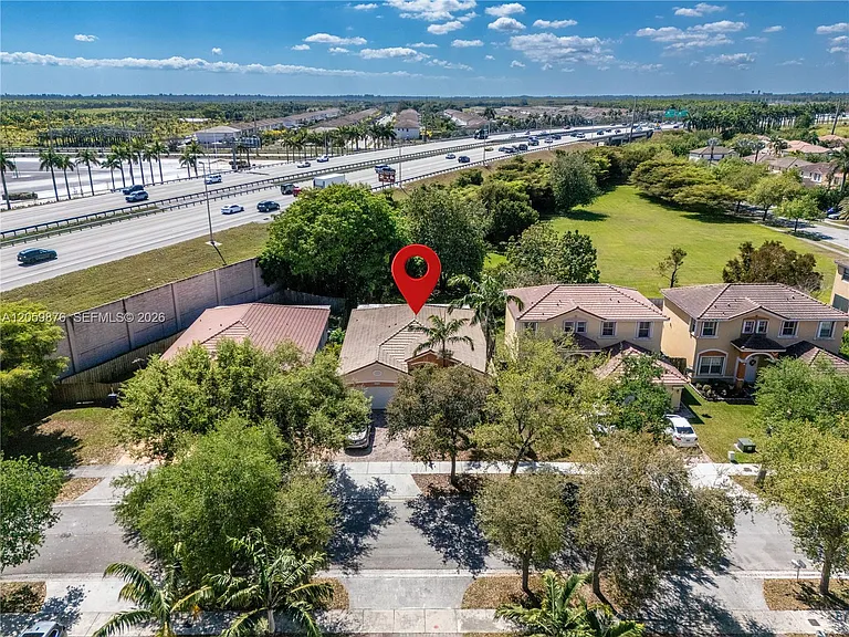 10770 SW 245th St — Photo 42