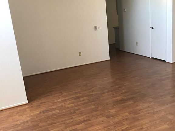 4th image of 12830 Sweetwater Dr