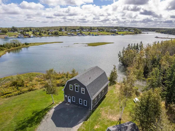 696 Point, Aconi Road, NS B2W 1Z2