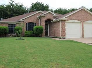 1718 Farmington Dr, Mansfield, TX 76063