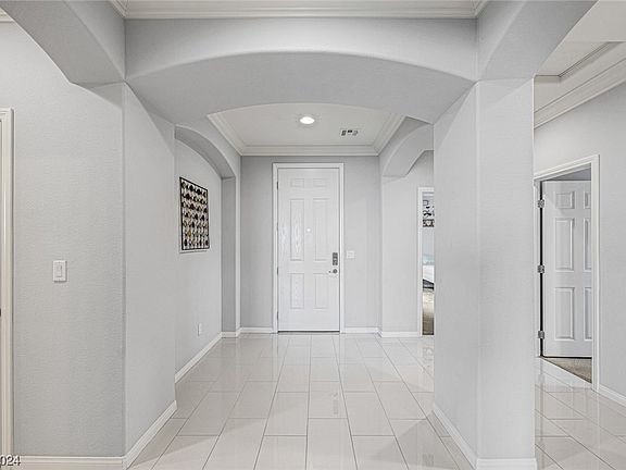 4th image of 212 Star Diamond Ct