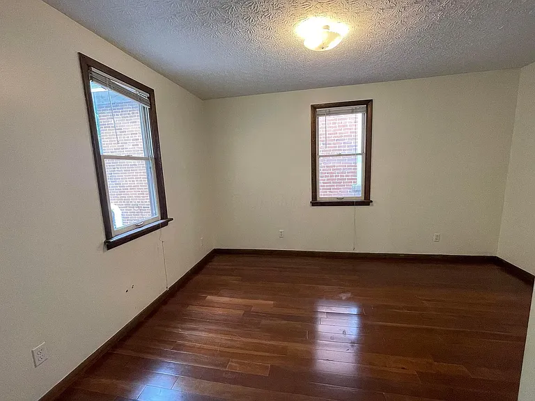 62 King Ave #62 — Photo 5
