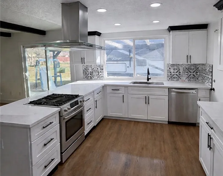 20585 Yucca Loma Rd — Photo 19