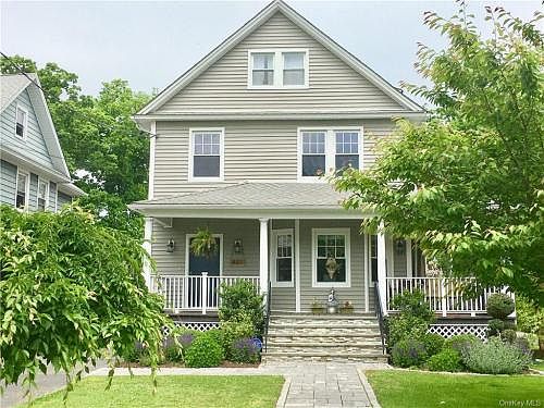 1st image of 427 N Barry Ave