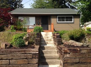 9243 12th Ave SW, Seattle, WA 98106