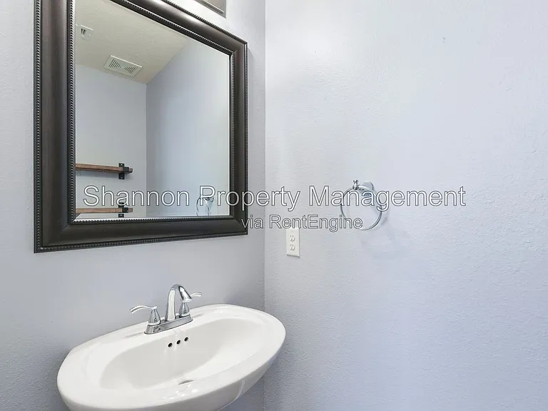 11711 Red Hummingbird Dr — Photo 5