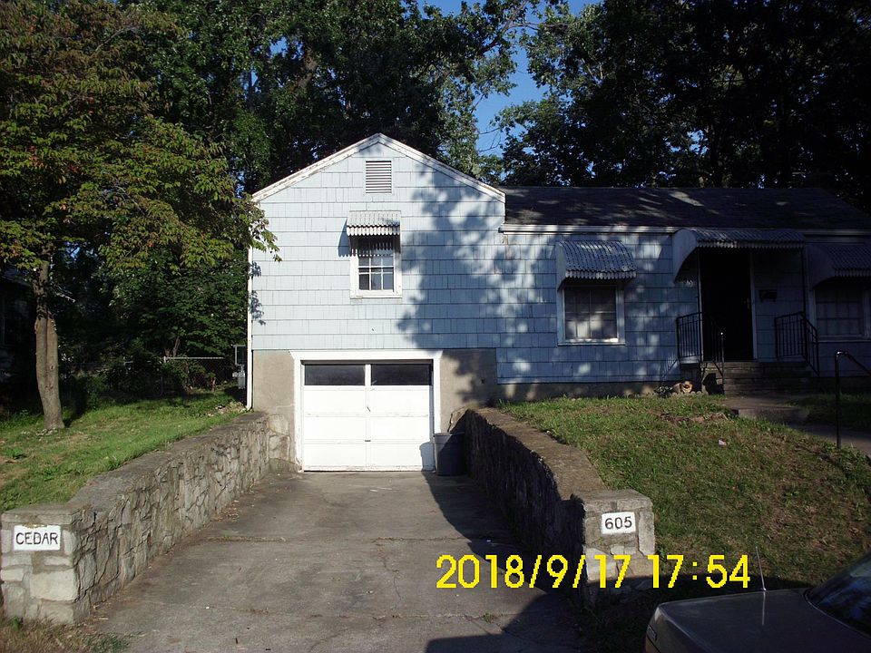 1st image of 605 S Cedar Ave