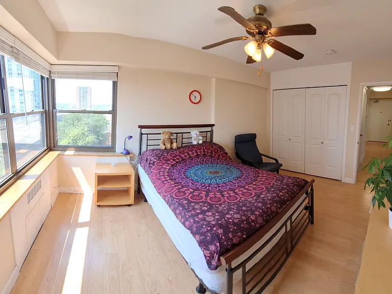 4200 N Marine Dr #901 — Photo 12