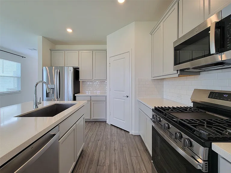 7730 Primrose Myrtle Ln — Photo 4