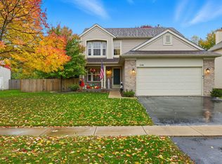 1348 Churchill Ln, Grayslake, IL