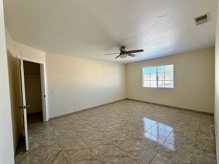 1561 Rebecca Ln — Photo 40