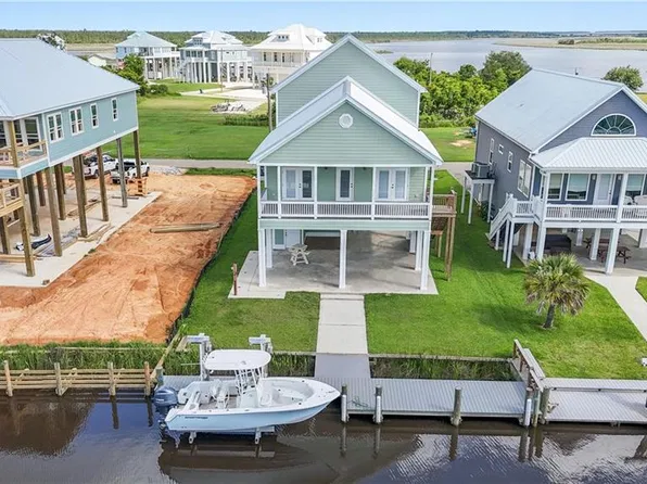 4027 Borneo St, Bay Saint Louis, MS 39520