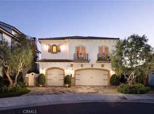 16111 Santa Barbara Ln, Huntington Beach, CA 92649