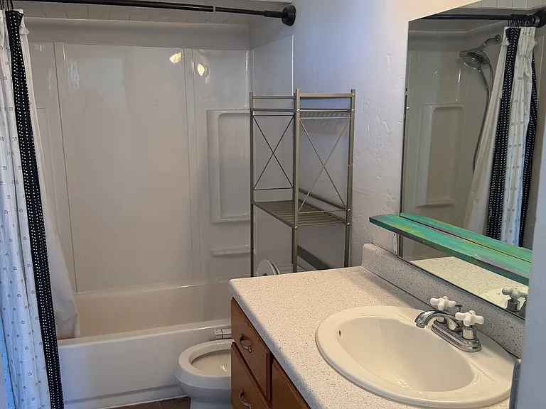 337 N Marion St #B — Photo 8