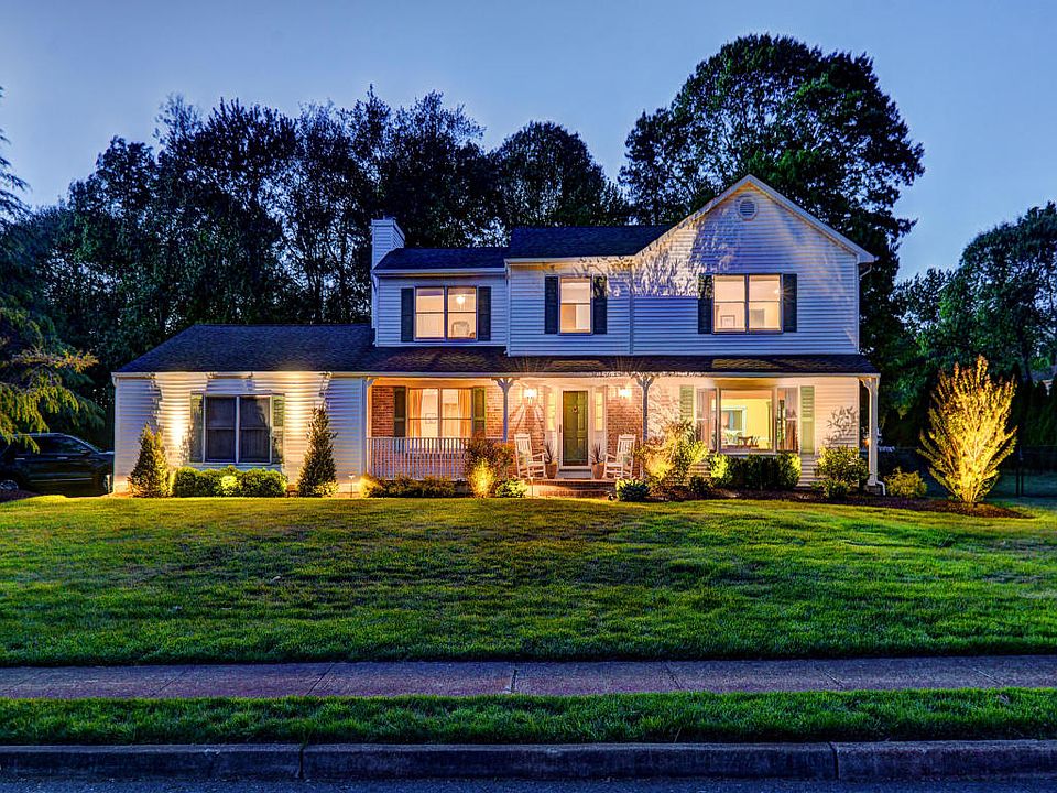 2nd image of 2810 Constitution Way