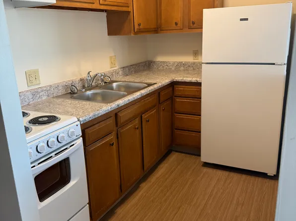 151 N 41st St, Omaha, NE