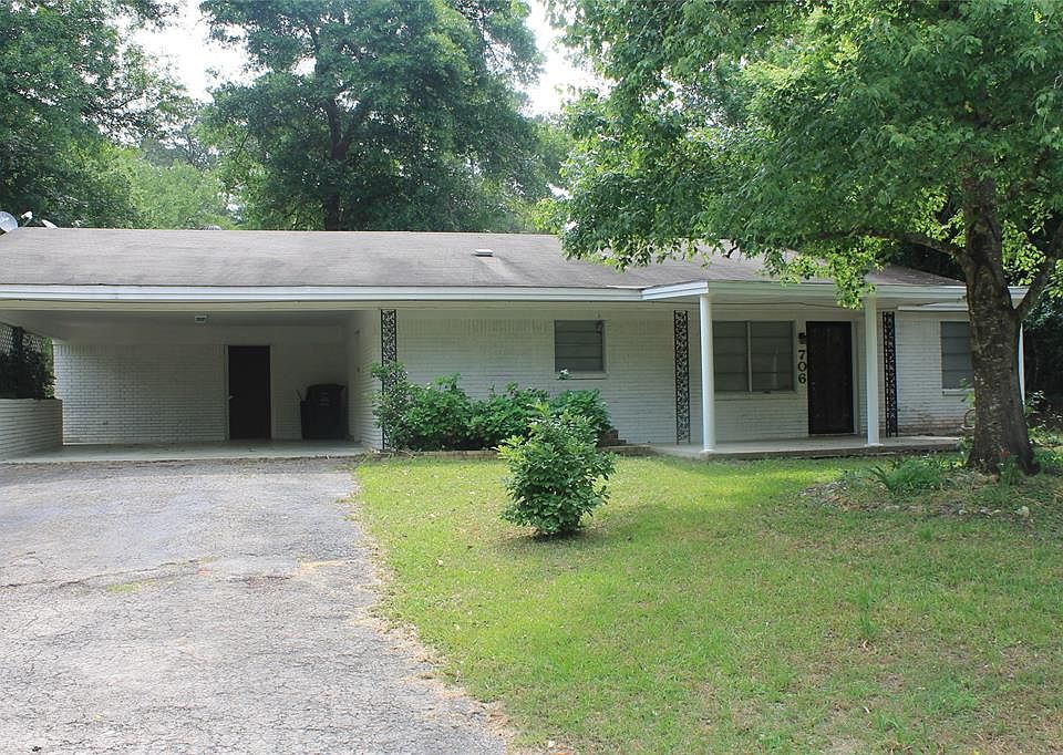 1st image of 706 Myrtle St