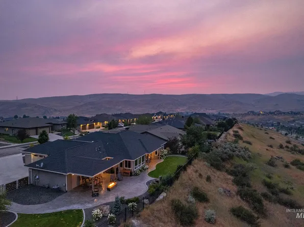 5208 W Parkridge Dr, Boise, ID 83714