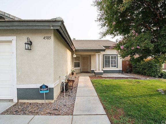 3rd image of 4505 Thornbush Dr