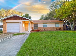 1601 Amberlea Dr N, Dunedin, FL 34698