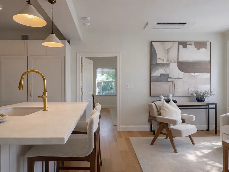 Sunset Ocean House — Photo 11