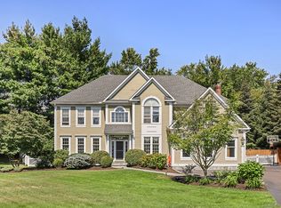 305 S Gate Ln, Southport, CT 06890