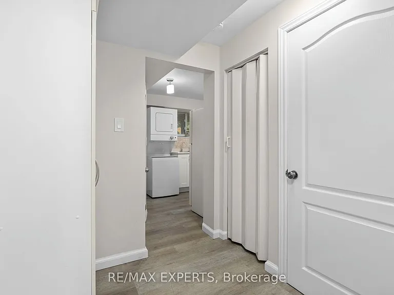 423A Valermo Dr #BASEMENT — Photo 7