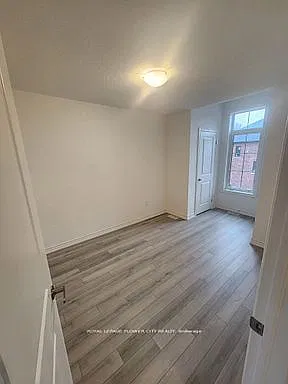 7432 Baycrest Cmn — Photo 15