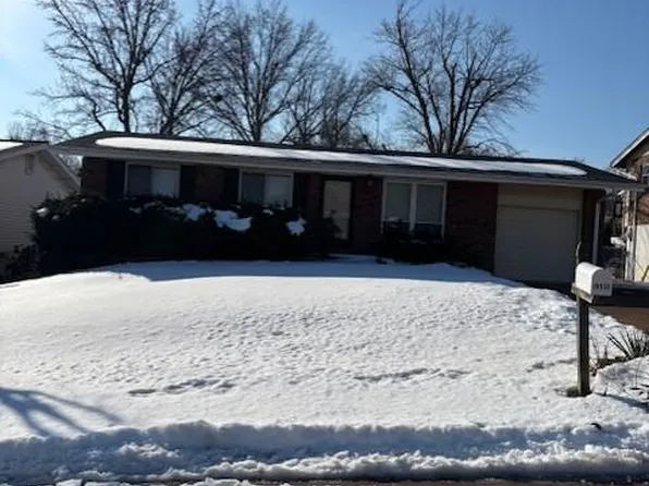 10938 Mugan Dr, Saint Louis, MO 63123