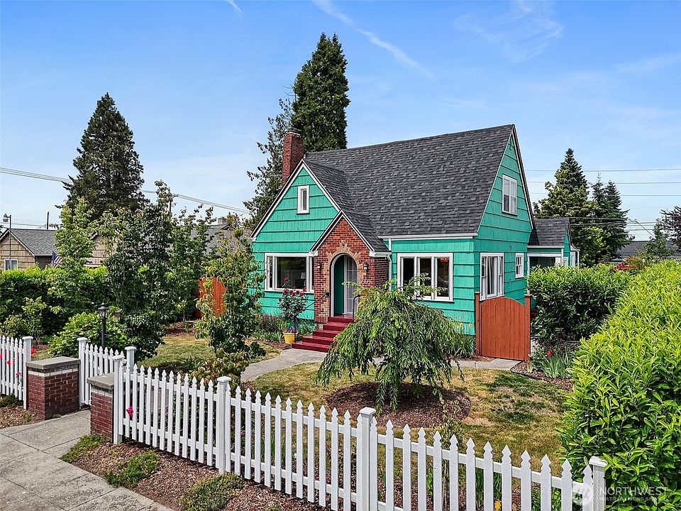 1900s Beauty Restored to it's natural Charm>