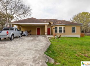 118 Santa Fe Rdg, Seguin, TX 78155