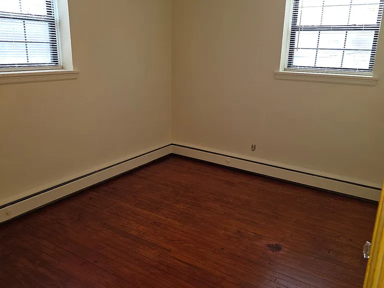 323 W Hayes St #2 — Photo 4