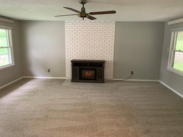 1605 Madison St — Photo 7