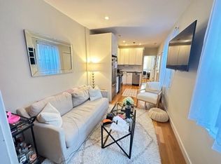 419 Hanover St #7F, Boston, MA 02113