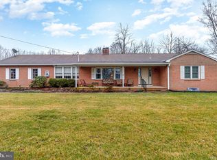342 W 1st St, Boiling Springs, PA 17007