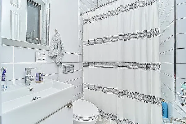 Rented by Living New York | media 10